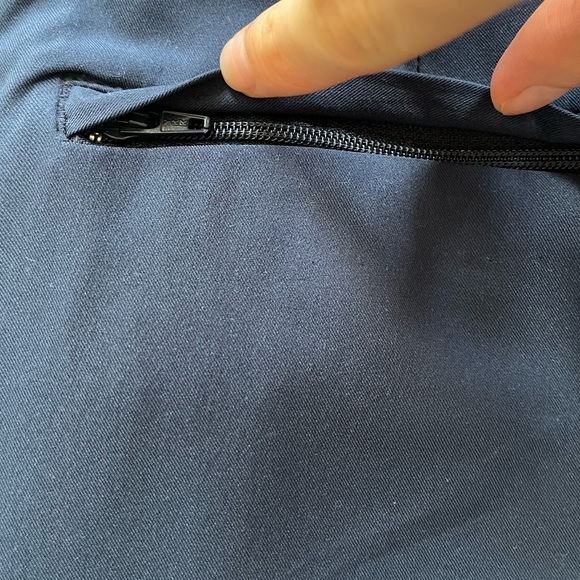 Extra Slim-Fit Solid Water Repellent Men's Dress Pants / Size 33/32 - Picture 4 of 9